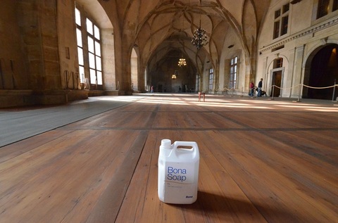 Vladislavský sál, Pražský hrad – údržba podlahy